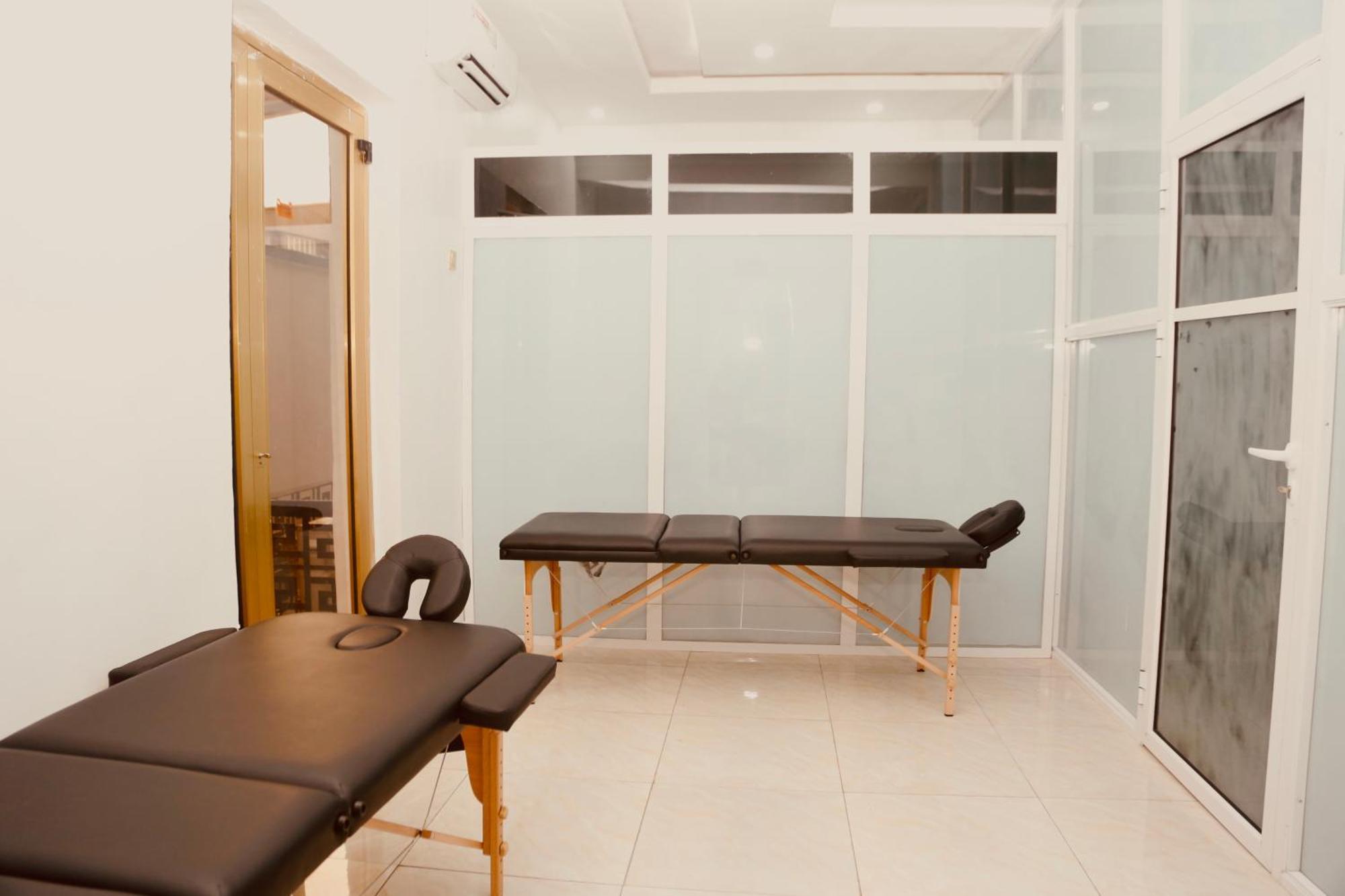 247 Luxury Hotel & Apartment Ajah Lekki Ngoại thất bức ảnh