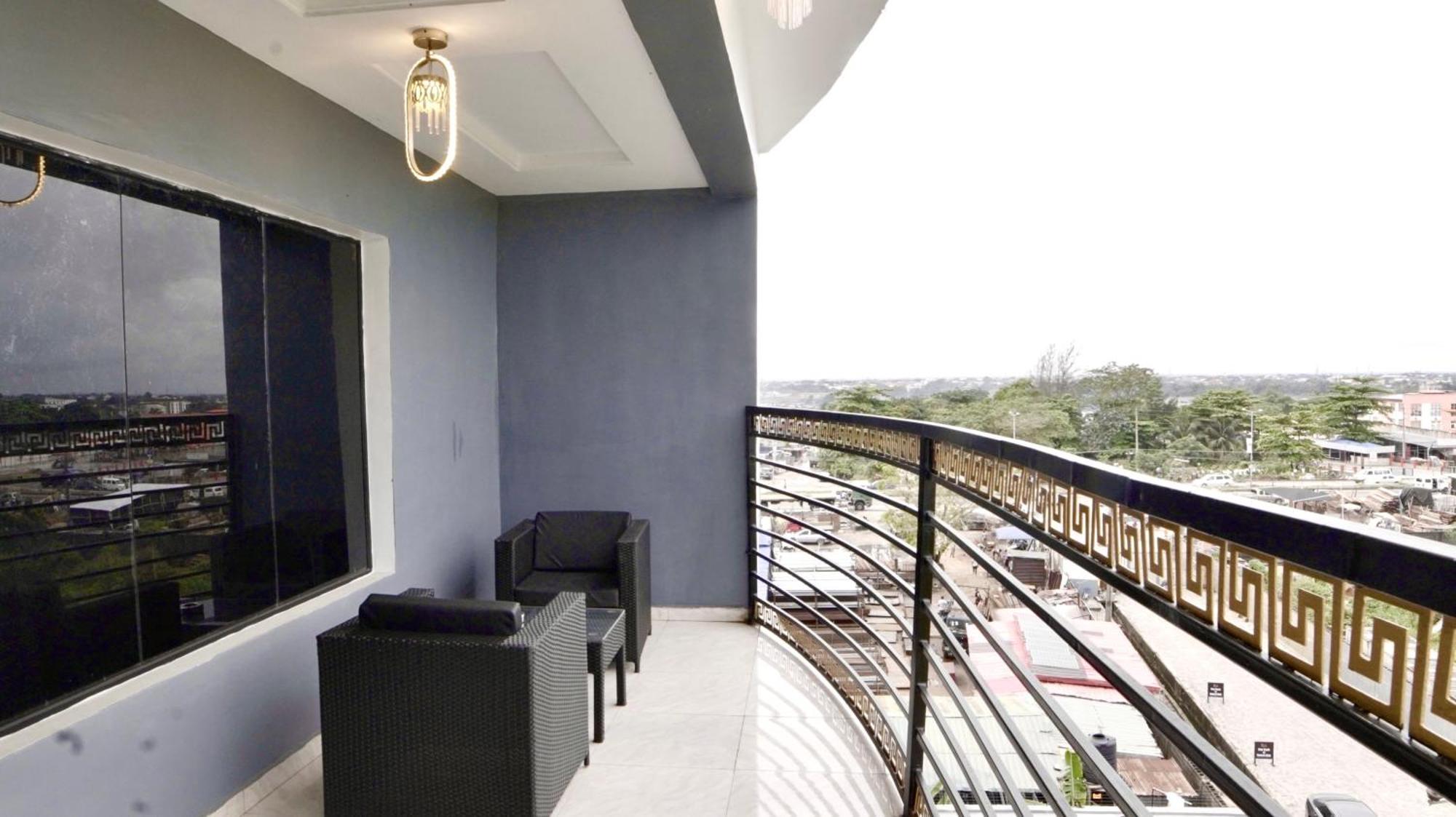 247 Luxury Hotel & Apartment Ajah Lekki Ngoại thất bức ảnh
